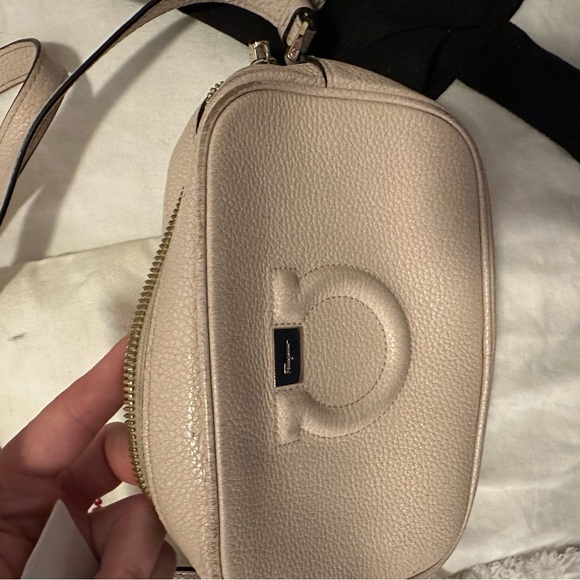 Salvatore Ferragamo Camera bag cross body - Picture 2 of 7